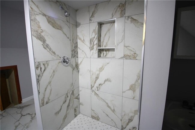 Building Photo - 105 Homeport Dr