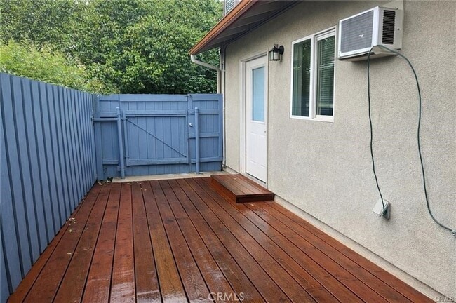 Building Photo - 494 Alta Mesa Dr