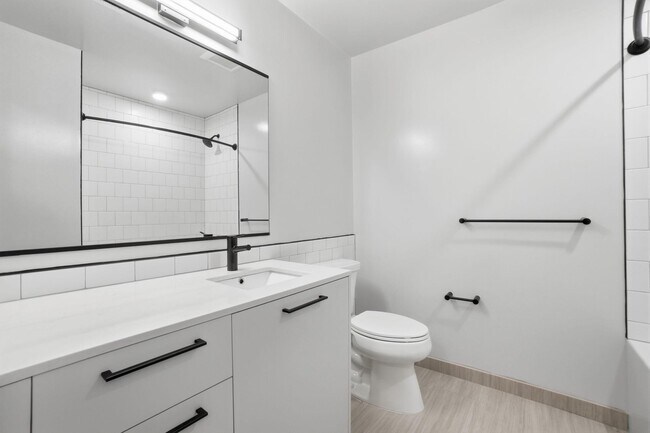 Building Photo - 1625 Eckington Pl NE
