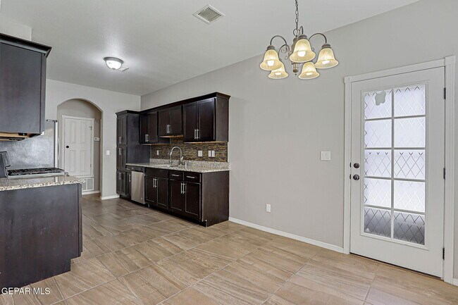 Building Photo - 14952 Brandon Wolfram Ct