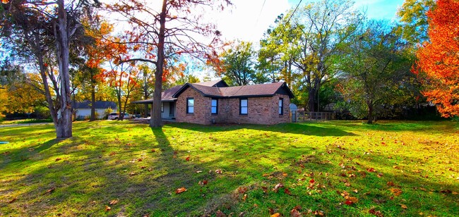 Building Photo - Nostalgic Charm Awaits - Spacious Home on ...