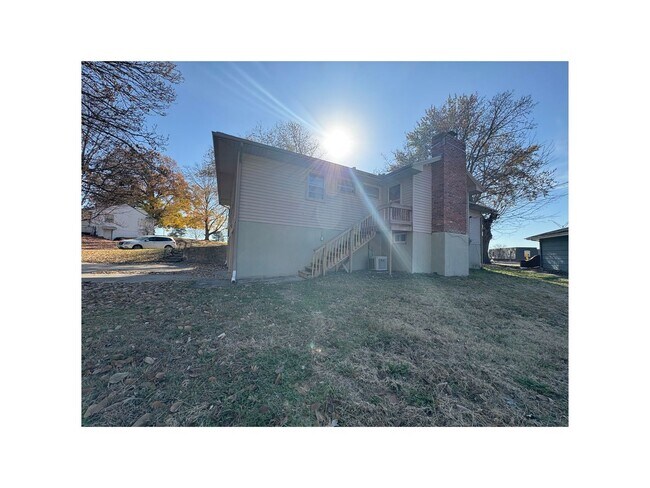 Building Photo - BEAUTIFUL HOME IN KANSAS CITY KANSAS
