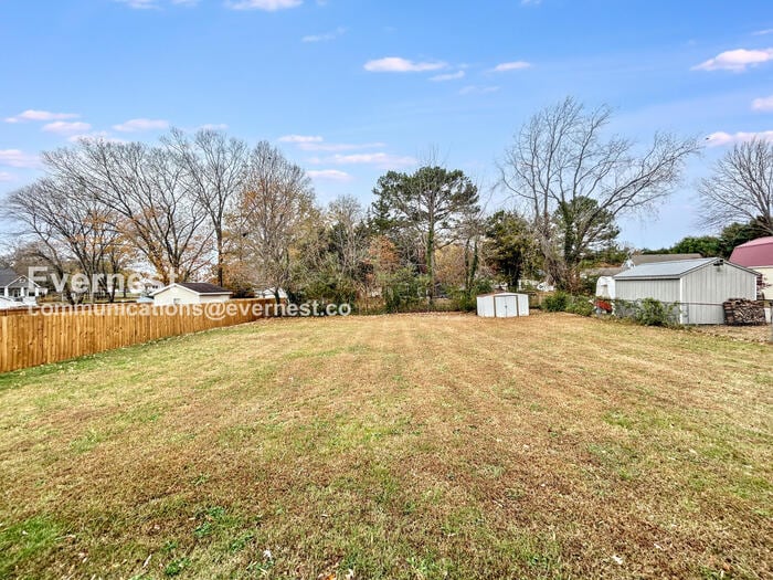 Building Photo - 217 Mimosa Ave