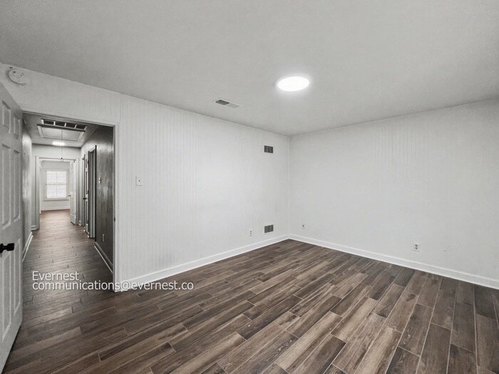 Building Photo - 2616 Inverary Cove