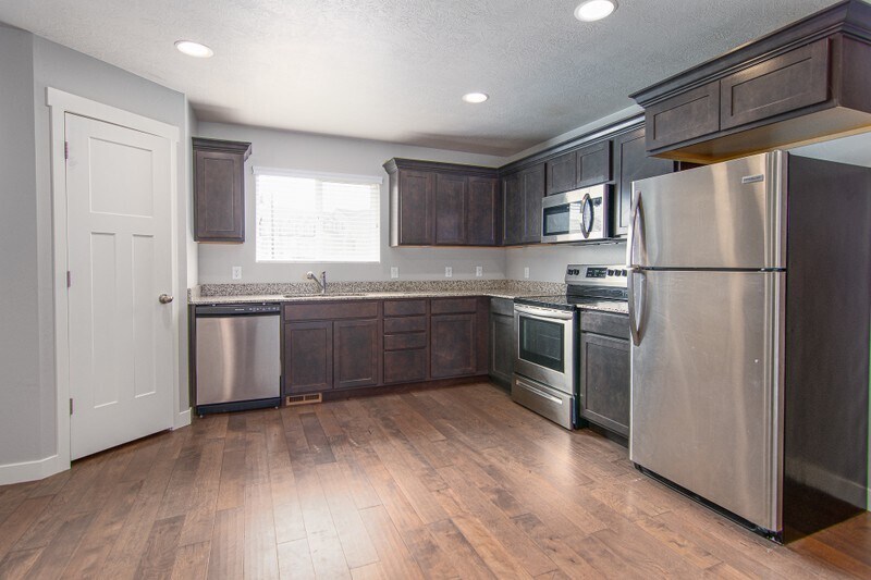 Building Photo - 4123 W Miner View Ln