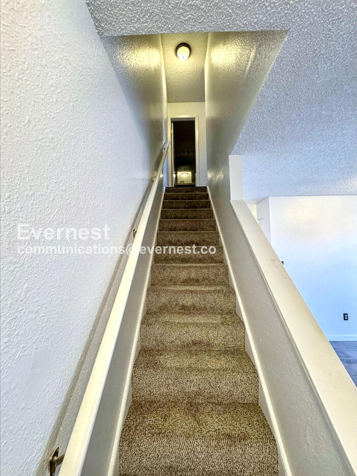 Building Photo - 8003 Wolff St