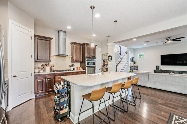 Building Photo - 3007 W Palmira Ave