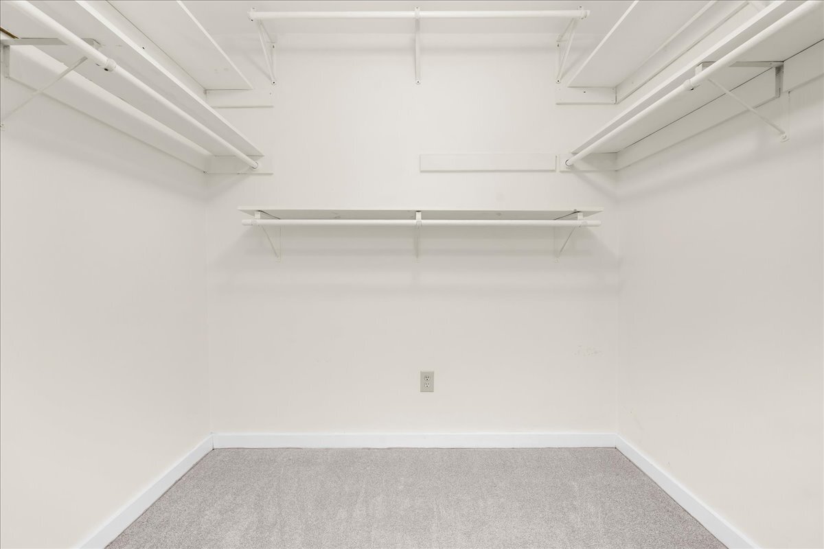 Building Photo - 656 Washington Blvd