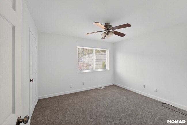 Building Photo - 405 Fairburn Rd SW