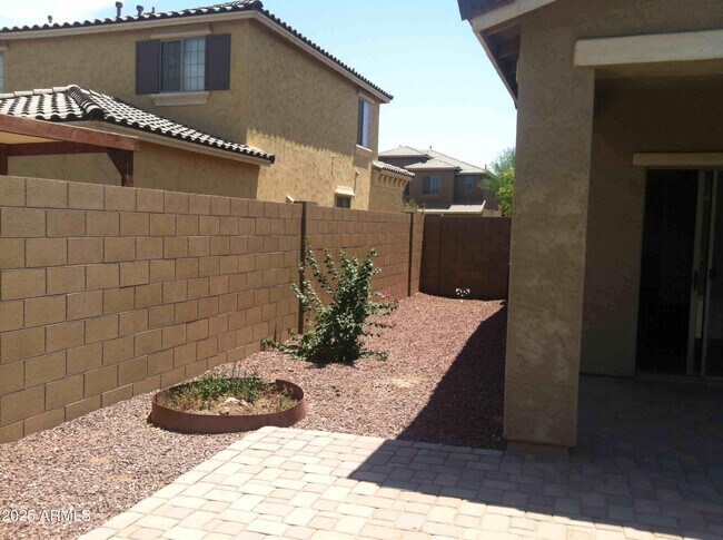 Building Photo - 3434 E Grand Canyon Dr
