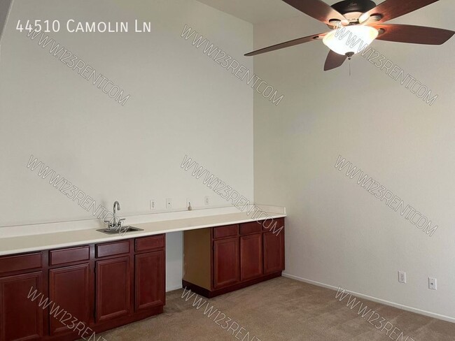 Building Photo - 44510 Camolin Ln