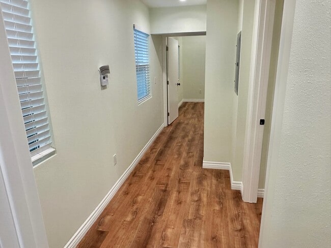 Building Photo - 4268 Silverado Dr