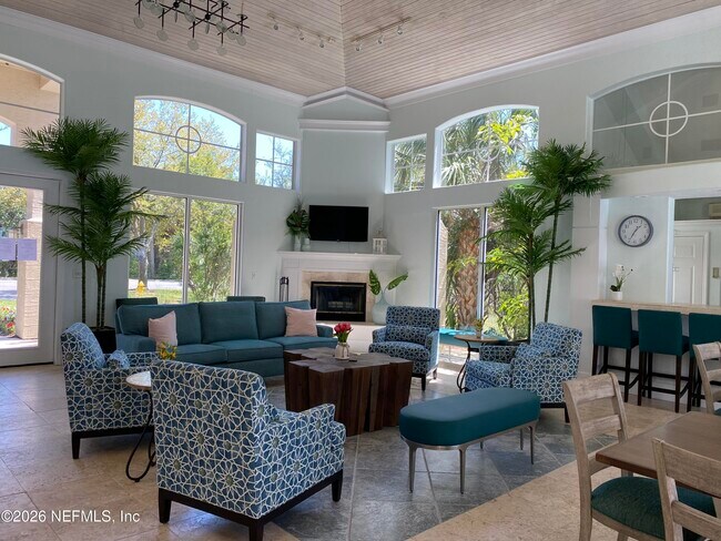 Building Photo - 1655 The Greens Way