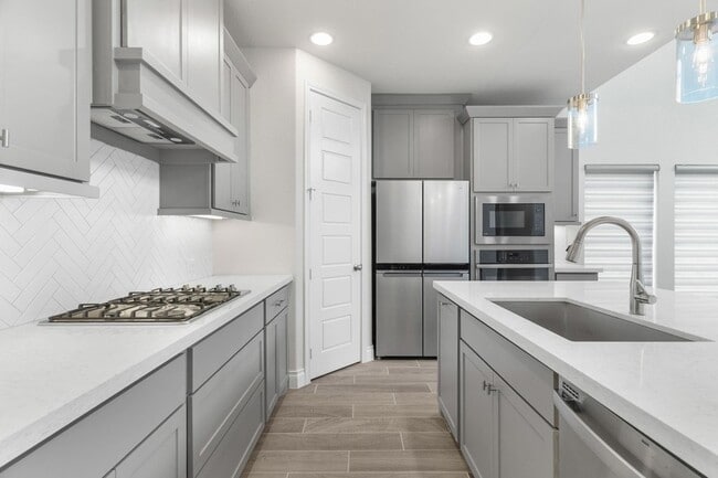 Building Photo - 2832 Saltwood Ct