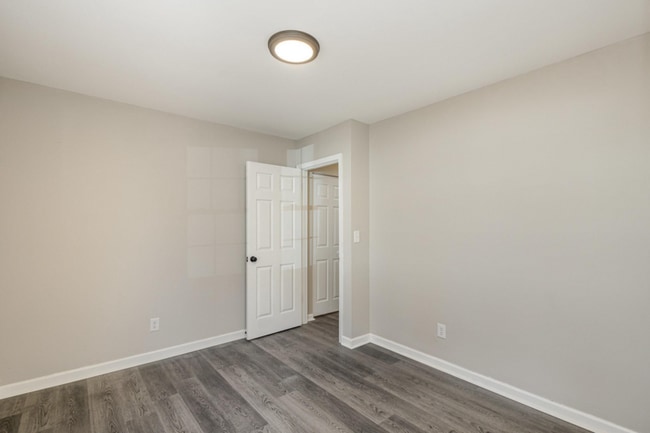 Building Photo - 11134 Pine Hill Rd