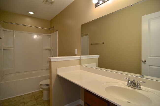 Building Photo - 242 Hawkins Creek Rd