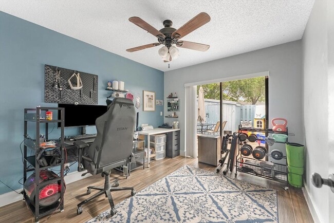 Building Photo - 203 Timberlane Cir