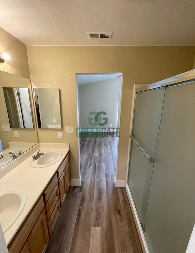 Building Photo - 1660 Etta Way