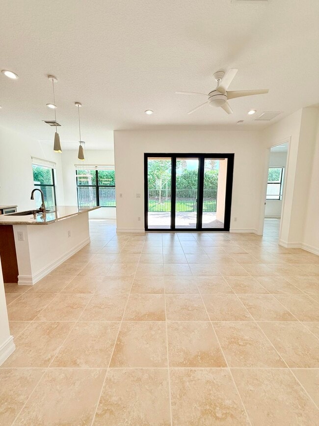 Building Photo - 14572 White Jade Terrace