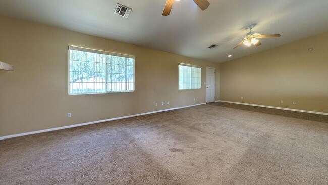 Building Photo - 3 Bedroom 2 Bath Home Located on Large Lot in Cherry Valley!