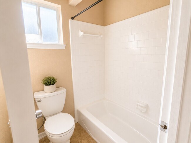 Building Photo - 2507 Ciderwood Dr