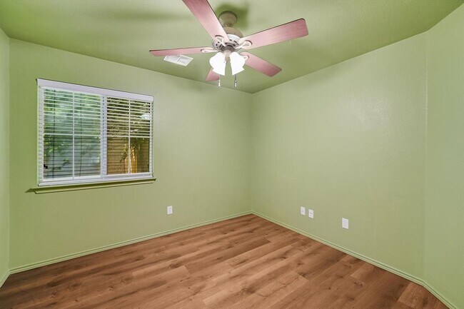 Building Photo - 1104 Battenburg Trail
