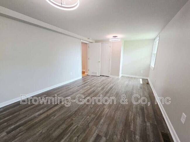 Building Photo - 200 Moncrief Ave