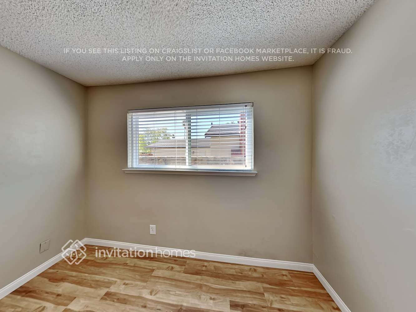 Building Photo - 2826 Roxanne Ct