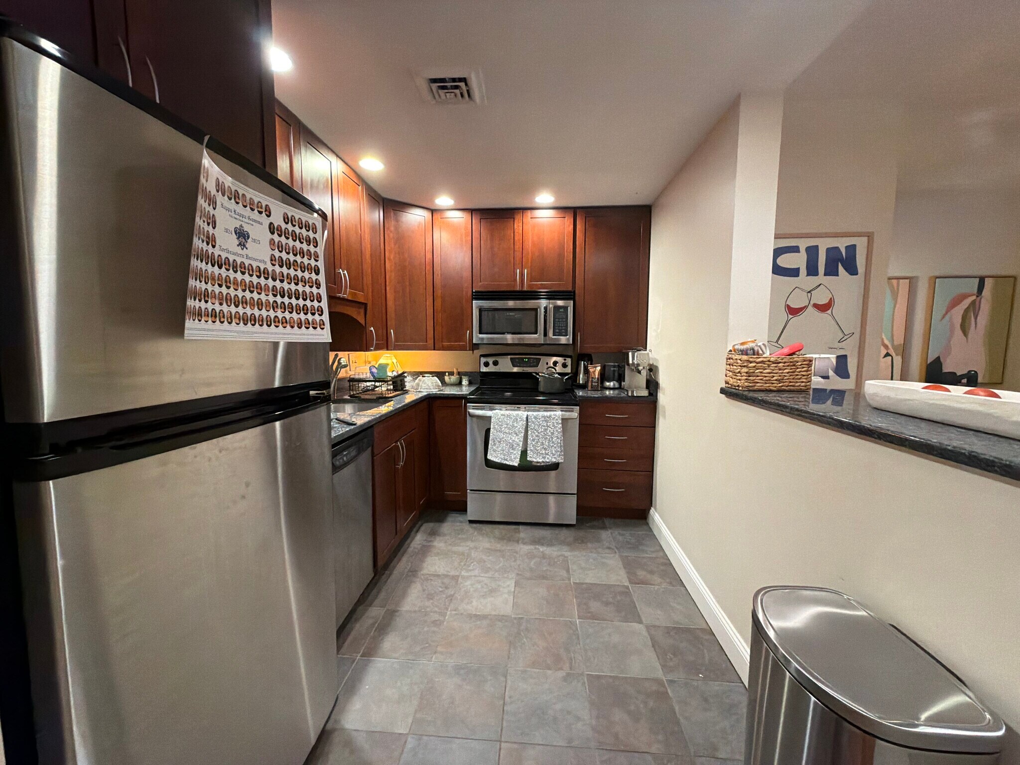 Building Photo - 78 Gainsborough St