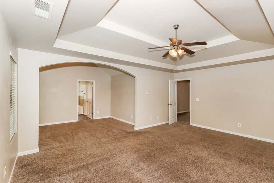 Building Photo - 4782 Brookwood Pl