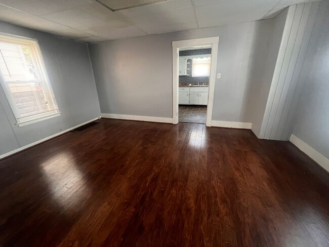 Building Photo - Monessen - 2 bed 1 bath - cozy home for rent