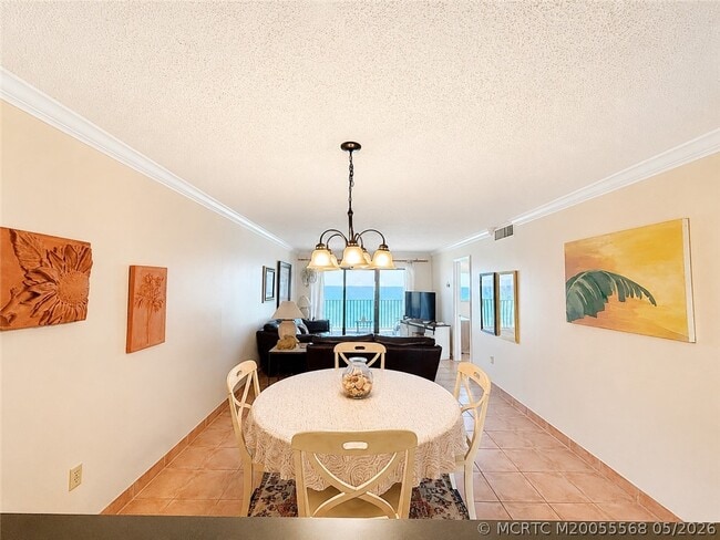 Building Photo - 7440 S Ocean Dr