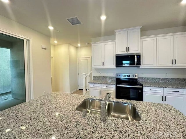 Building Photo - 8536 Midway Ln