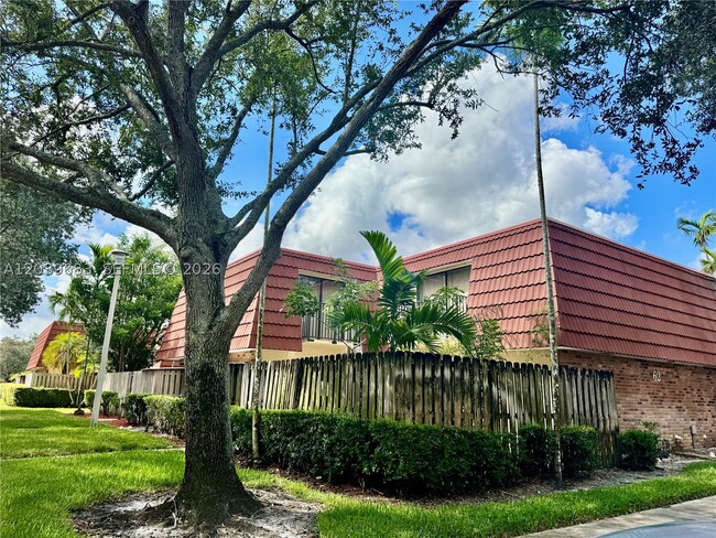 Building Photo - 721 NW 99th Cir