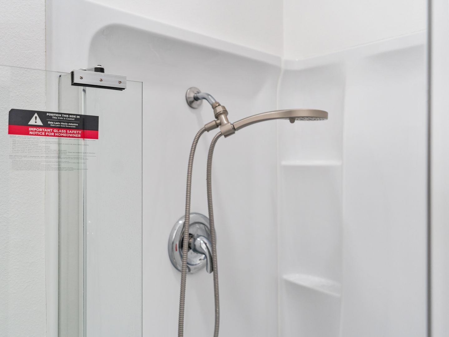 Building Photo - 1116 E 1st St