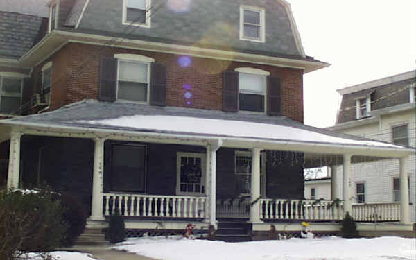 Primary Photo - 143-145 Cricket Ave