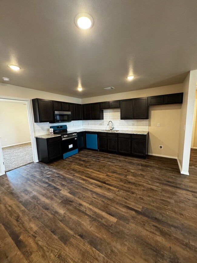 Building Photo - New construction!!! Beacon Pointe 3/2/2