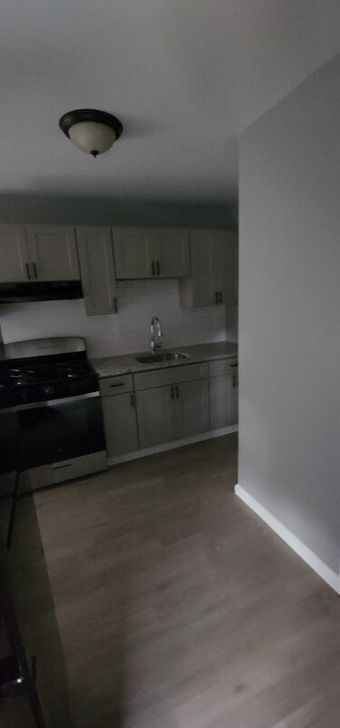 Building Photo - 130 Edgewood St