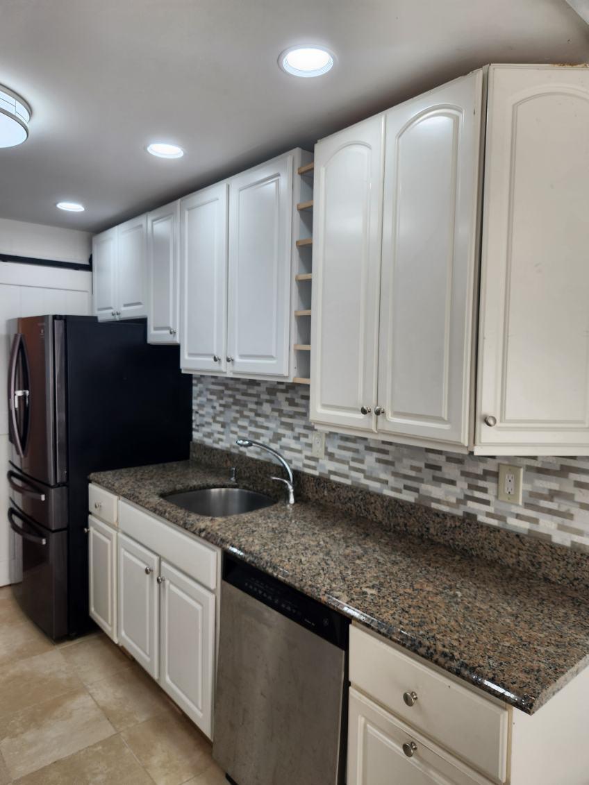 Building Photo - 21 Caraway Ct