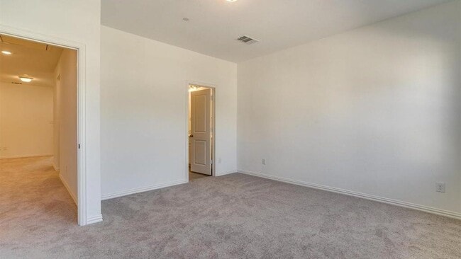 Building Photo - 9935 Schramm St