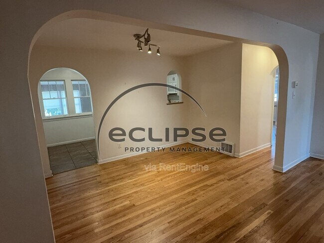 Building Photo - 1250 Orchard Ave