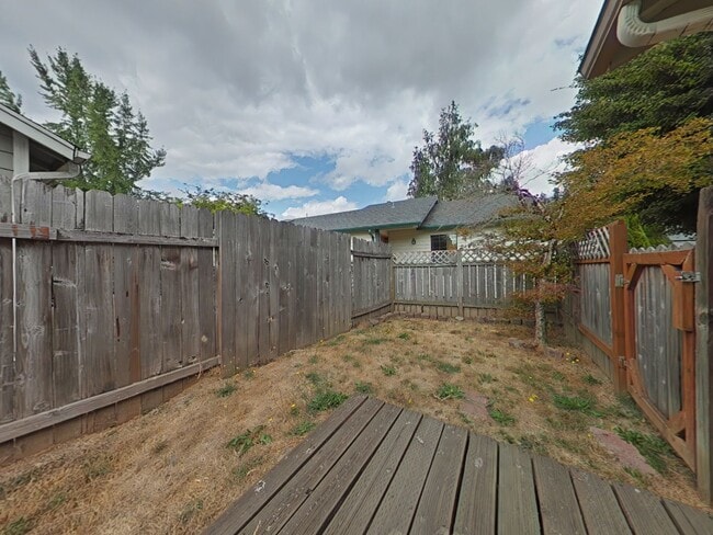 Building Photo - 3 Bedroom House ~ North Corvallis ~ Pet Fr...