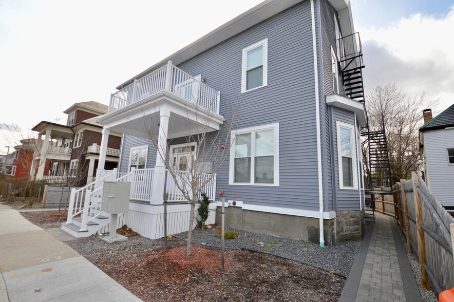 Building Photo - 405 S Huntington Ave