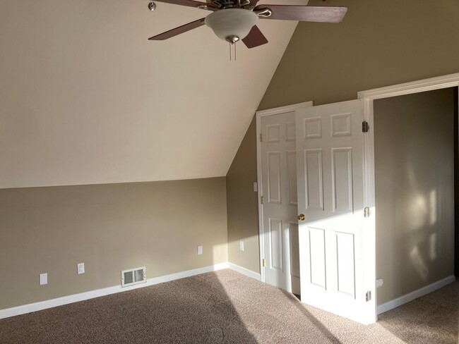 Building Photo - Magnificent Alpine Chalet with Breathe Tak...