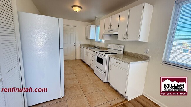 Building Photo - 4812 W Westpoint Dr