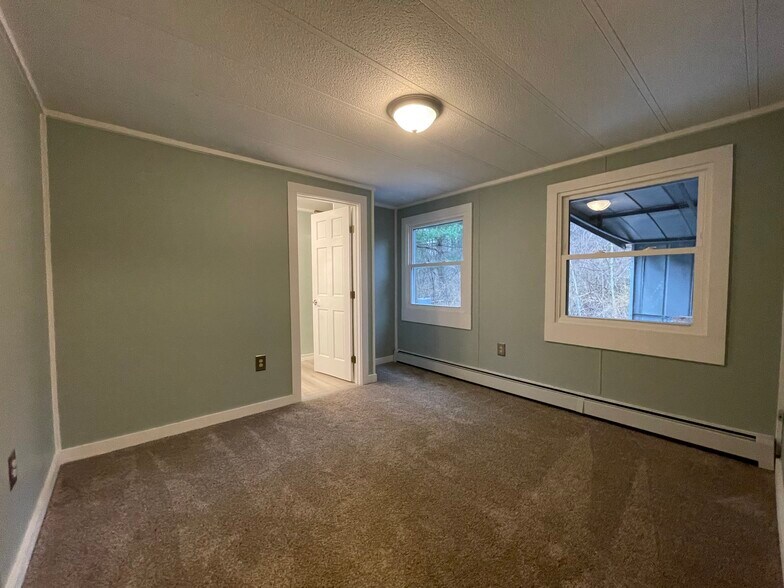 Building Photo - 155-159 Game Farm Rd