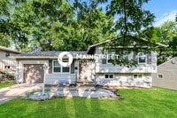 Building Photo - 3 Bedroom Pet-Friendly Home in Shawnee, KS with Main Street Renewal