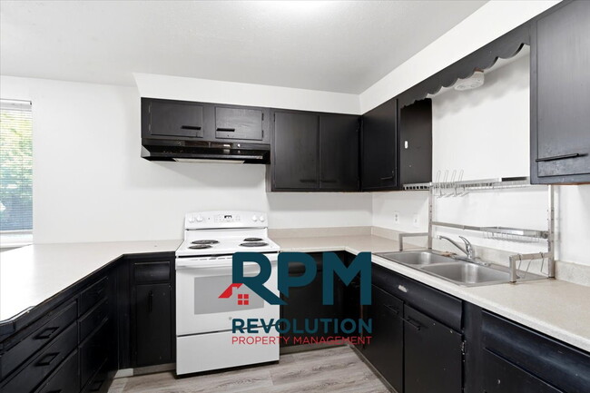 Building Photo - Stunning 3 Bedroom House near Hill Air Force Base!