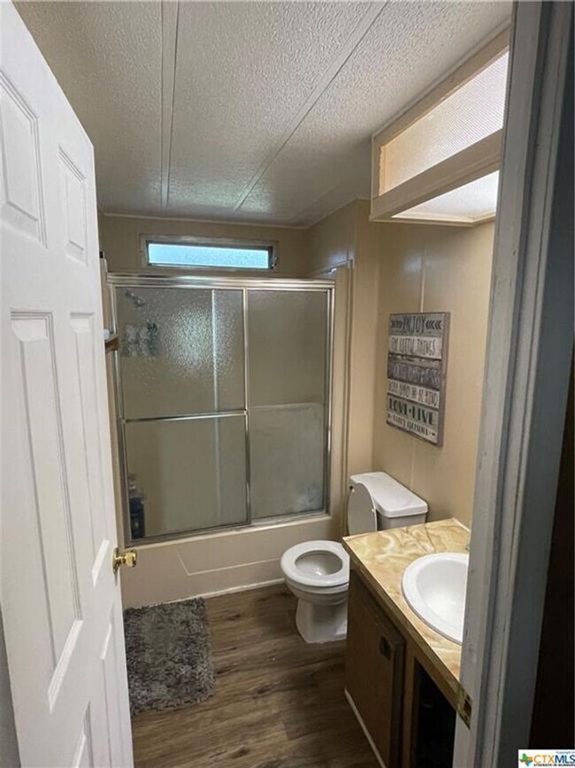 Building Photo - NEW ON MARKET /// RIVER FRONT CABIN AVAILABLE!!