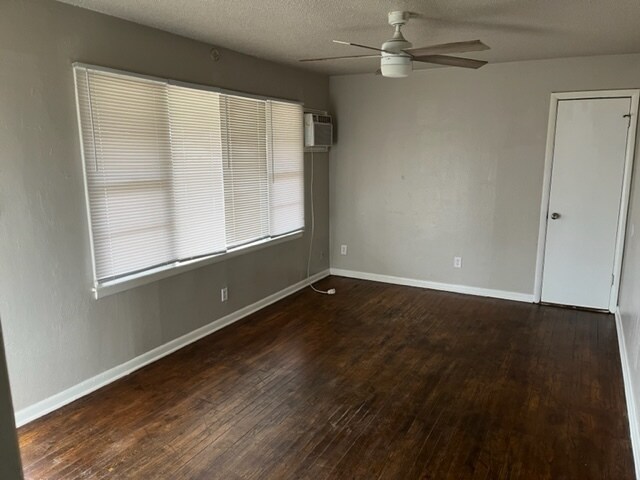 Building Photo - Hazelwood